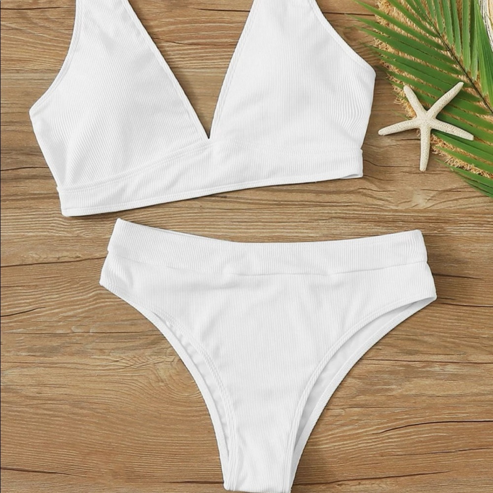 Ribbed knit V bikini